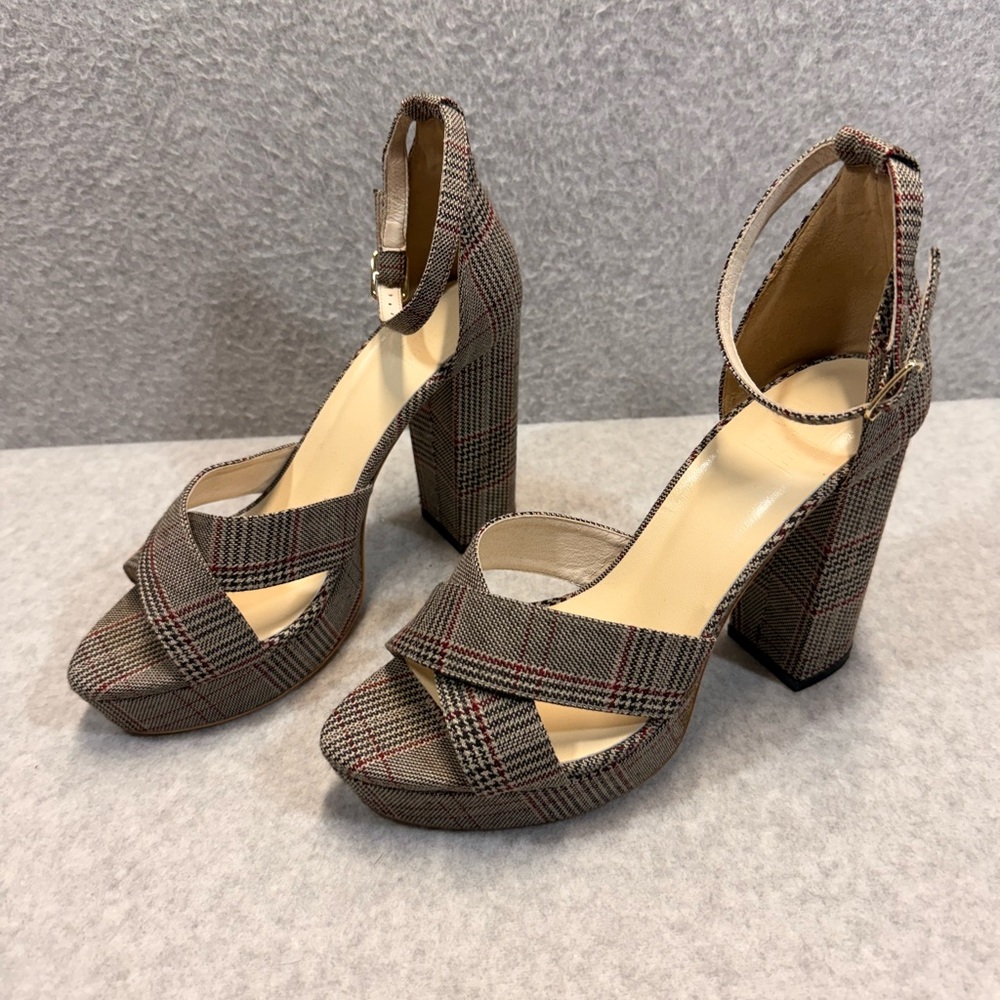 Raye Stone Cold Fox Revolve  Shoes Women’s 8 Platform Heel Sandals Plaid Boss